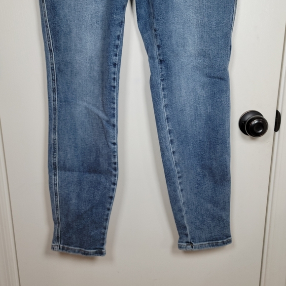 Judy Blue Deep Pocket Jogger High Rise Jeans Size 11/30 - Picture 2 of 11